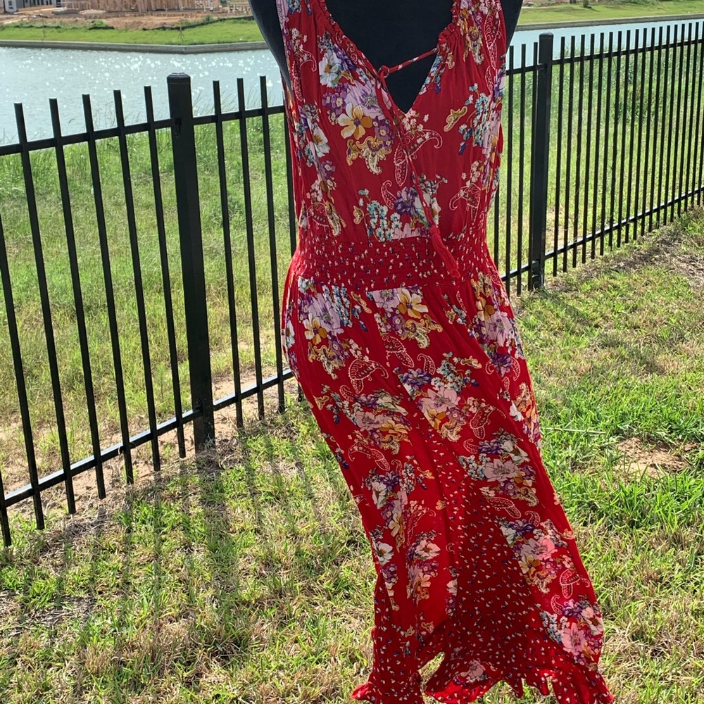 Bila Sleeveless Dress